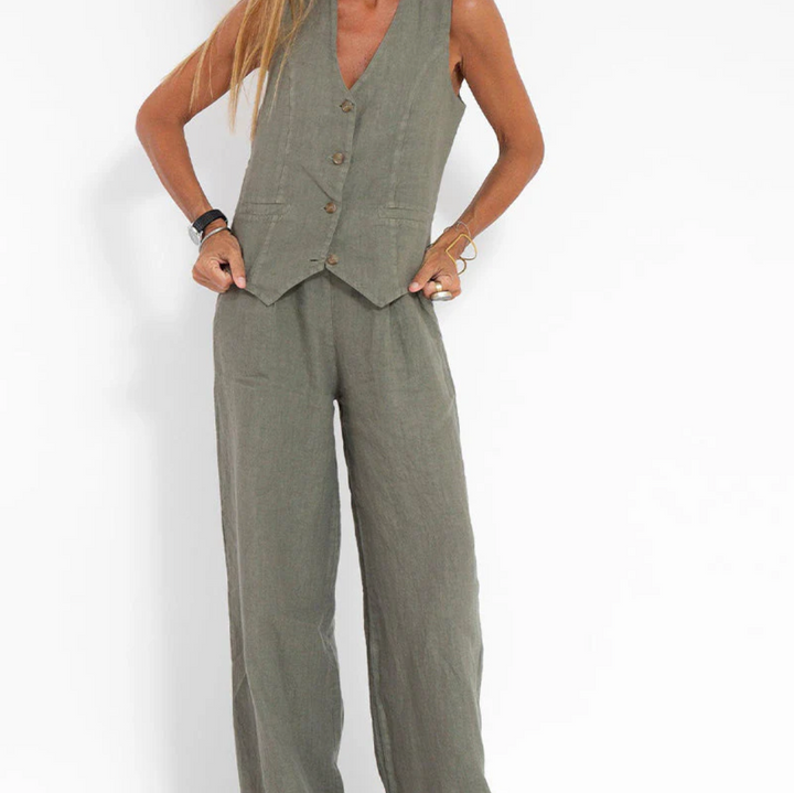 Bella Stride| Aira™ - Buttoned Vest & Wide-Leg Trousers Set