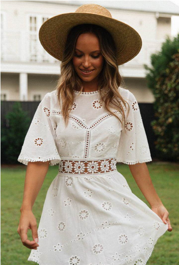 Bella Stride| Fleur™ - Backless Bell-Sleeve Dress
