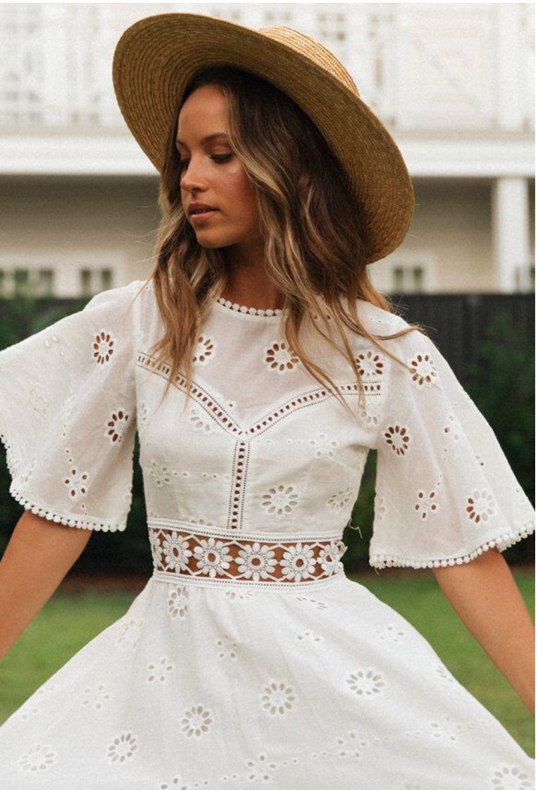 Bella Stride| Fleur™ - Backless Bell-Sleeve Dress