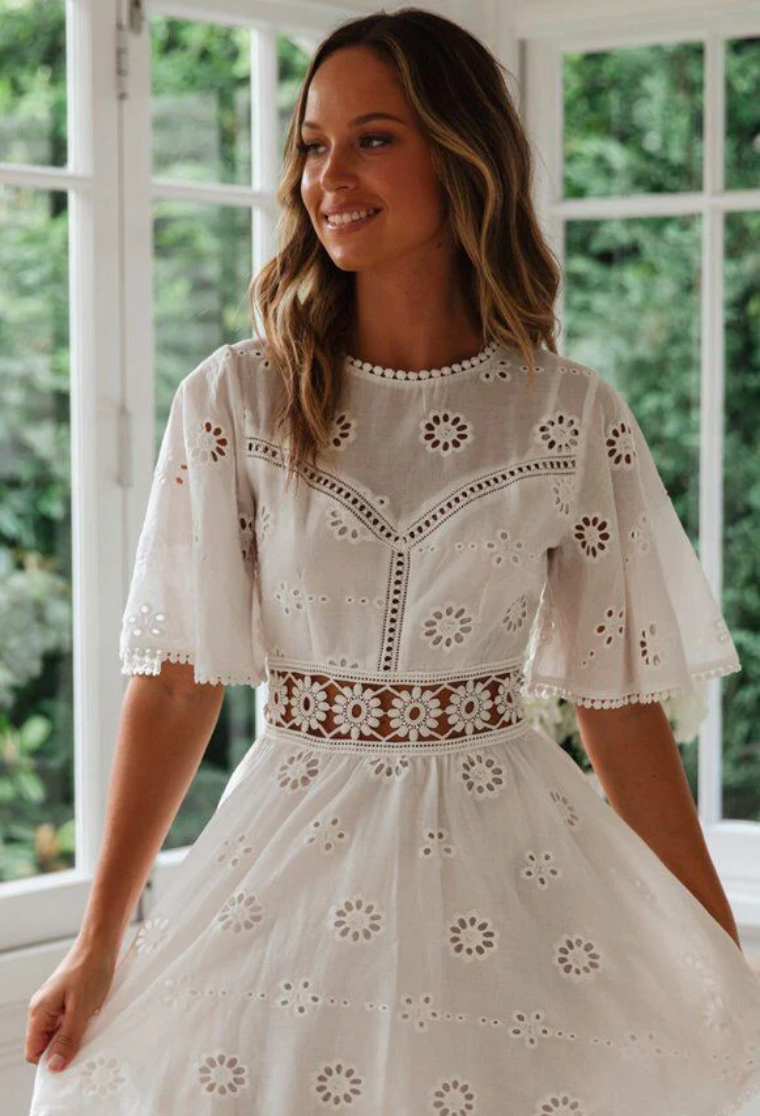 Bella Stride| Fleur™ - Backless Bell-Sleeve Dress