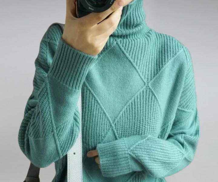 Bella Stride| Lina™ - Cozy Turtleneck Sweater