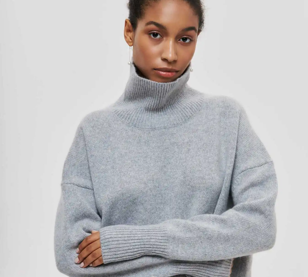 Bella Stride| Oriana™ -Turtleneck Sweater