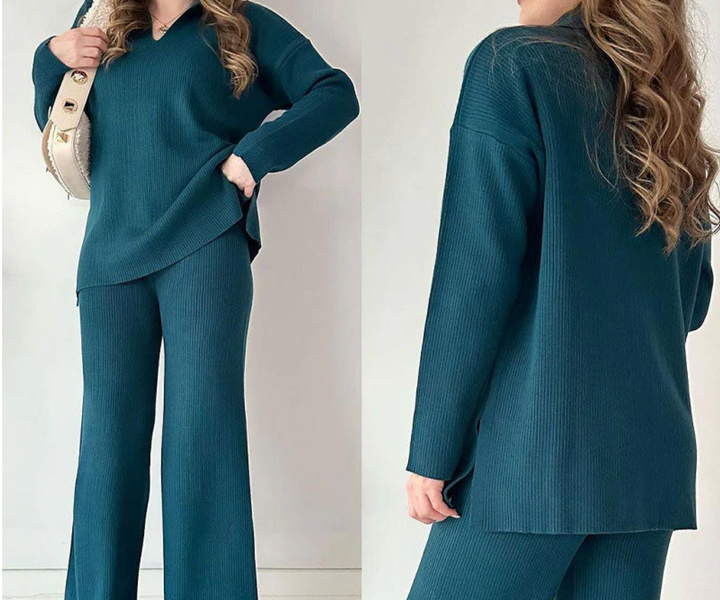 Bella Stride| Amara- Casual Two-Piece Ensemble with V-Neck and Slit