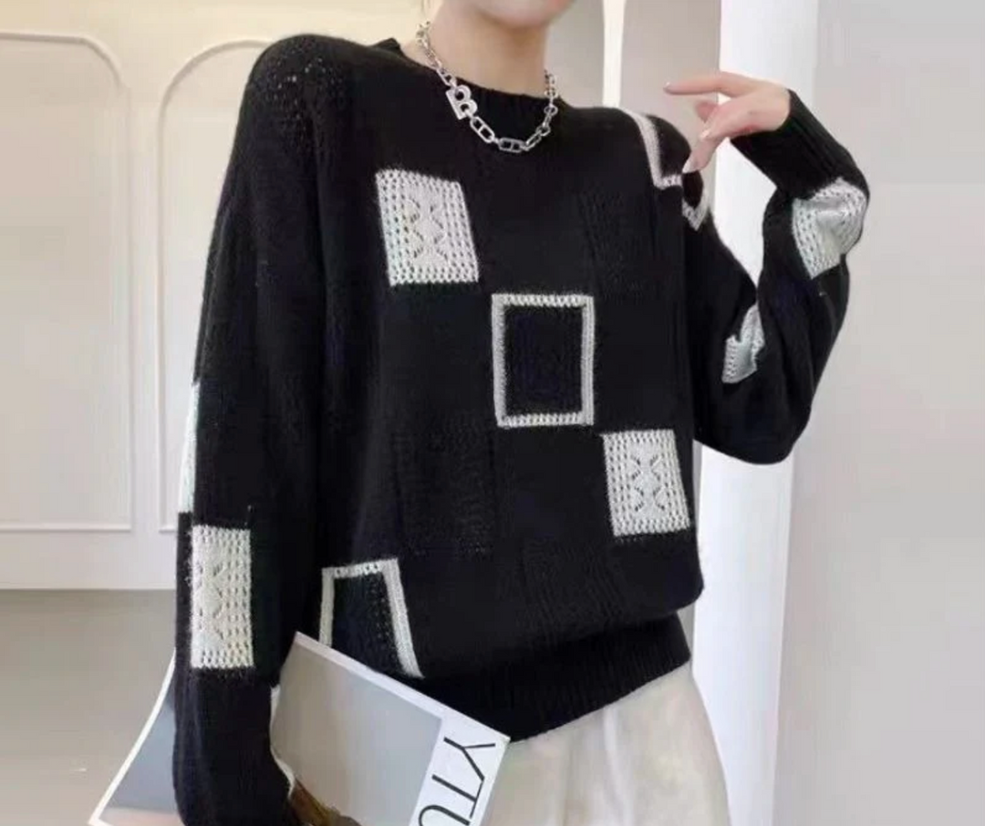 Bella Stride| Clarisse™ - Relaxed Geometric Pullover