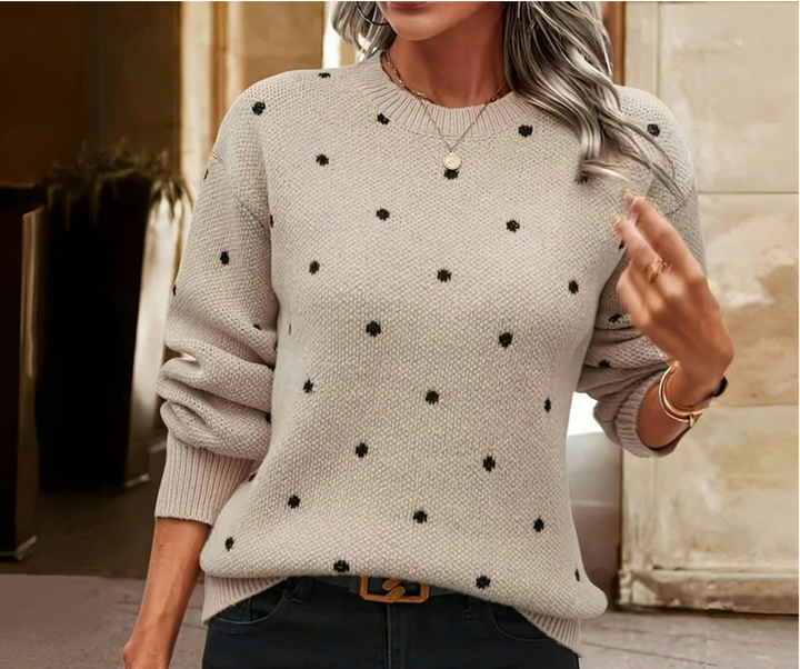 Solea- Comfy Dotted Sweater