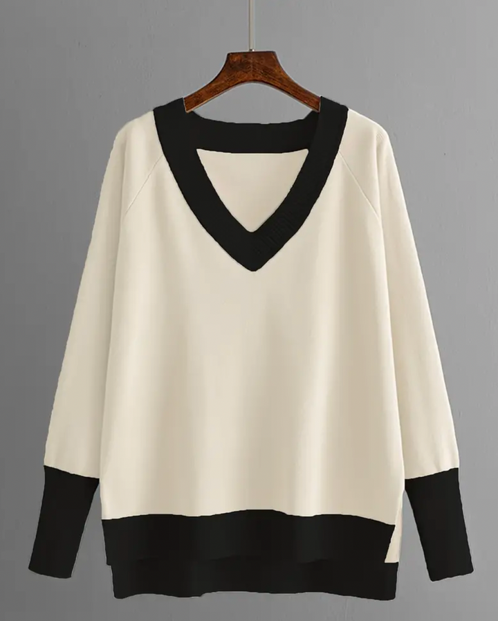 Bella Stride| Silvia- Elegant set consisting of long-sleeved knit top and V-neck trousers
