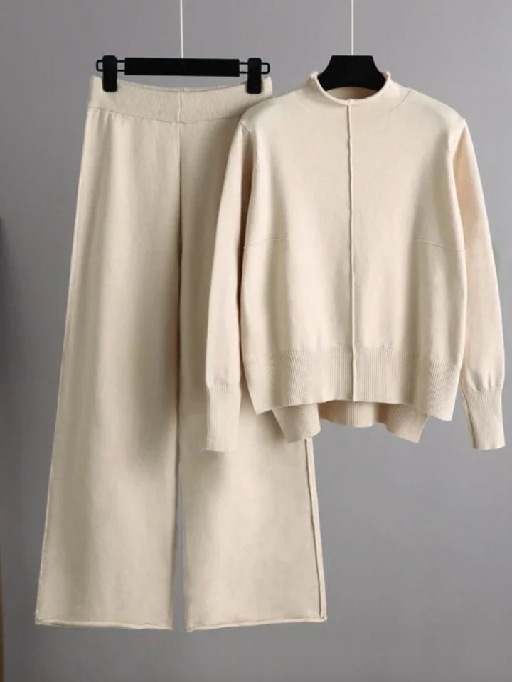 Bella Stride| Valentina- Knitted, thick and warm oversize jumper and trousers