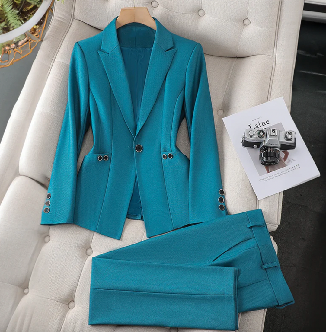 Bella Stride| L'Aurablend Sophistique Blazer Ensemble