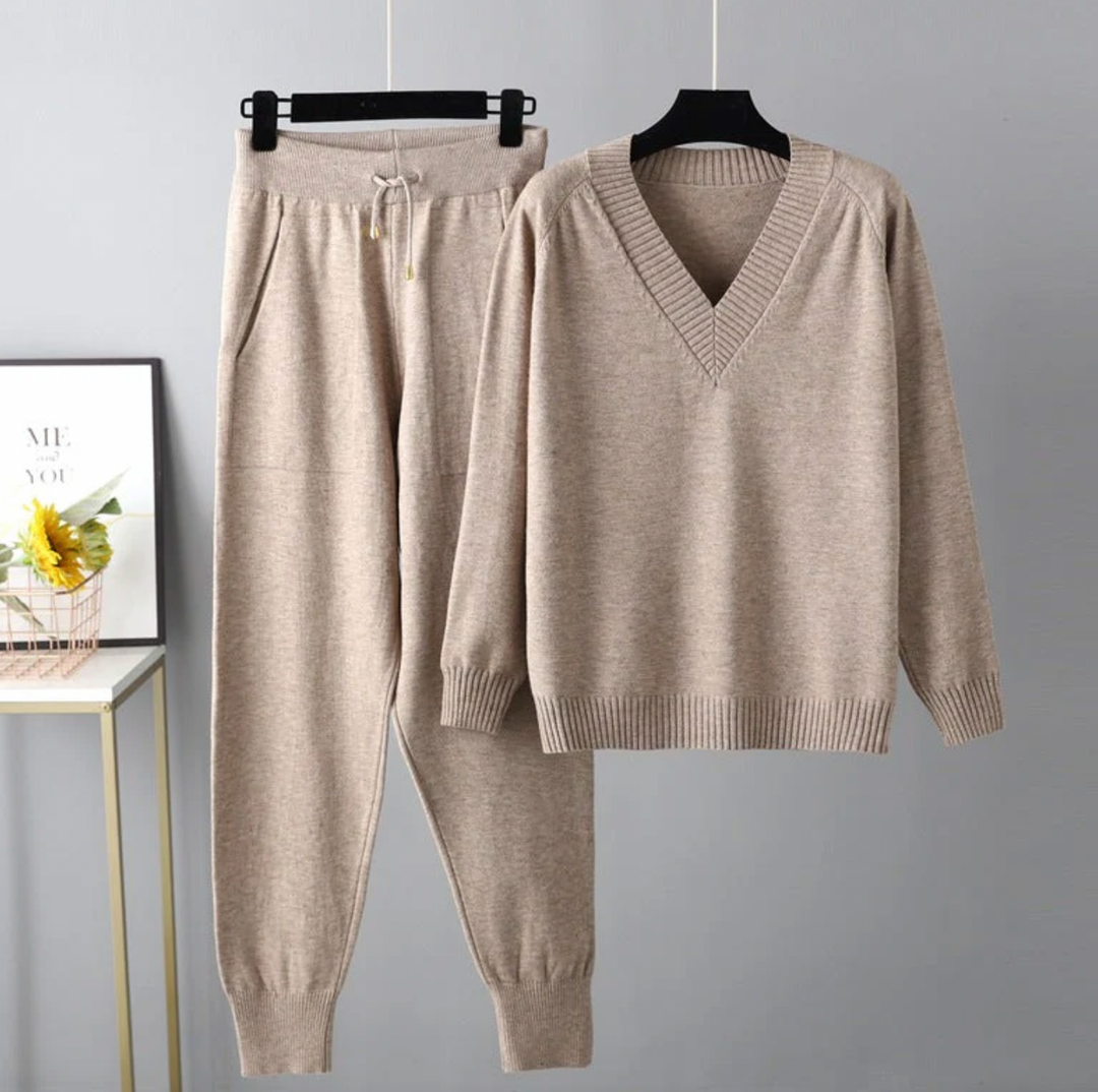Bella Stride| Gabriella - Elegant and comfortable turtleneck set