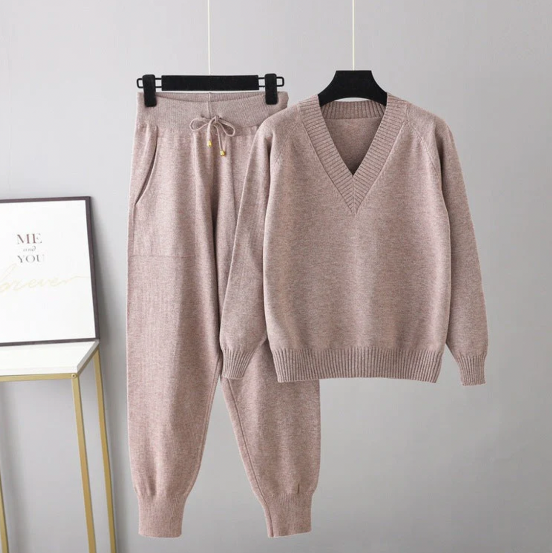 Bella Stride| Gabriella - Elegant and comfortable turtleneck set