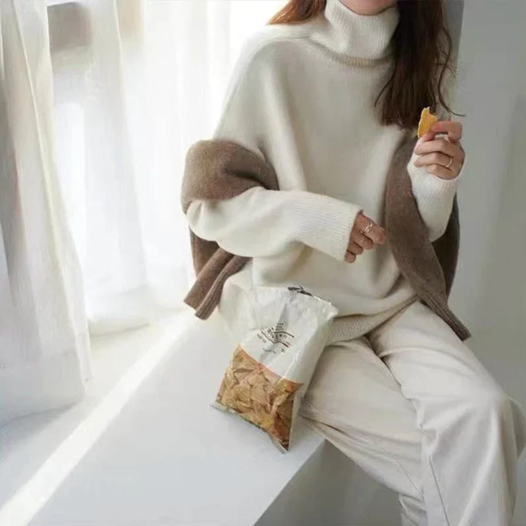 Bella Stride| Lena - Turtleneck Sweater
