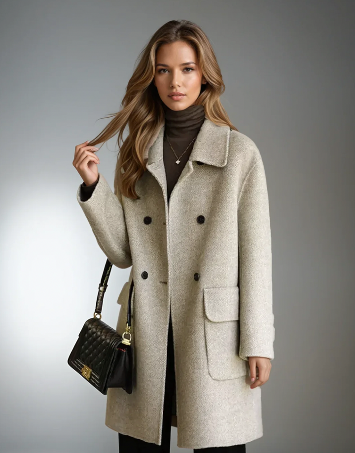 Bella Stride| GIA- Chic and Comfortable Coat