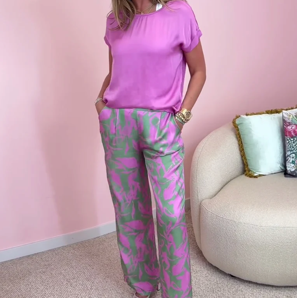 Bella Stride| Casual printed set with short sleeves and pockets