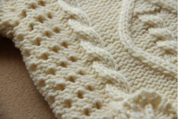 Bella Stride| Katarina- A cosy and comfortable classic jumper
